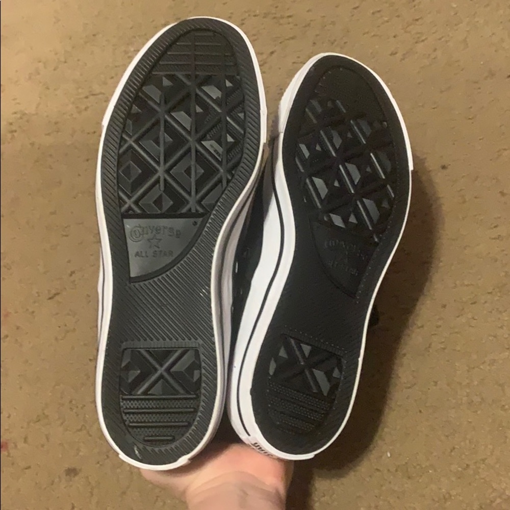 Womens Converse - Picture 3 of 3